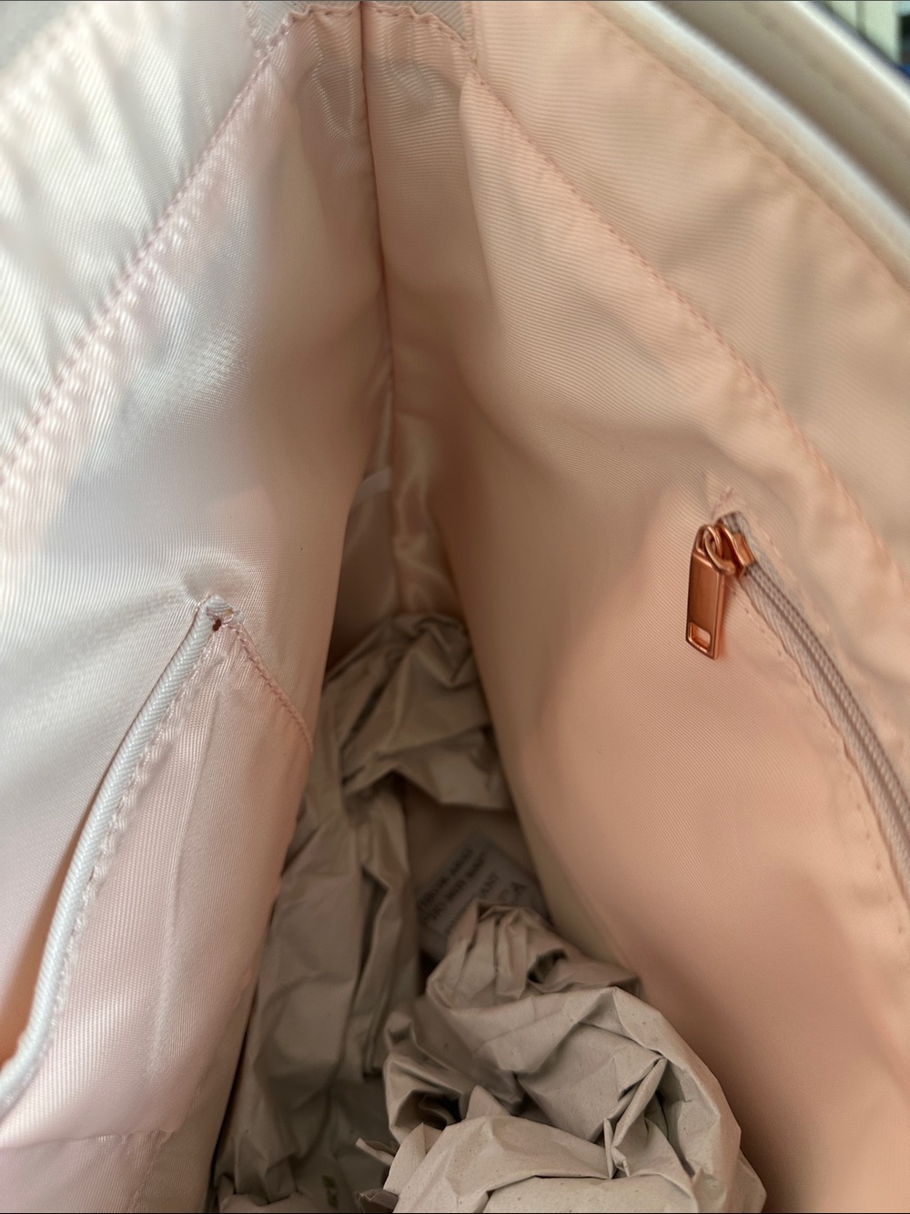 Sun Valley Textured Faux Leather Tote Bag - Ivory/Blush with Rose Gold Hardware - Picture 3 of 8